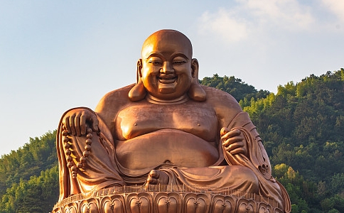 【弥勒】在佛教中的地位如何？弥勒佛道场在哪？